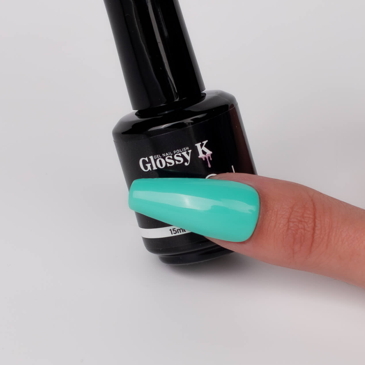 Glossy K Gel Polish 043 – Vibrant Turquoise - Image 3
