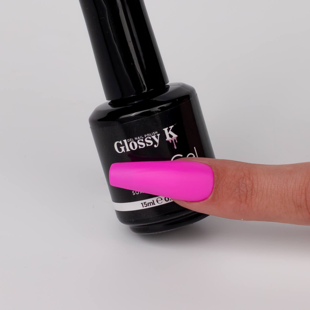 Glossy K Gel Polish 041 – Royal Fuchsia - Image 4
