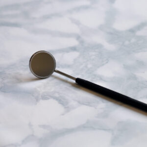 Lash mirror